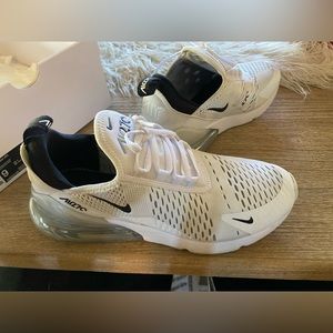 Nike Airmax 270, white, men’s sz 9